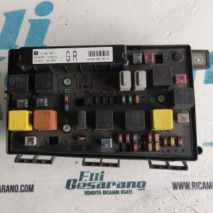 Centralina scatola portafusibili Opel Astra H 2005 13206762 5DK008668-32