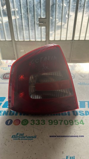 STOP posteriore sinistro SKODA OCTAVIA II  ANNO:2004 CODICE:086651909L