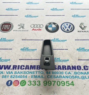 PULSANTIERA ANTERIORE DESTRA FIAT Grande Punto 1° Serie  CODICE:735380450 ANNO:2007