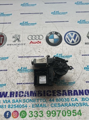 MOTORINO ALZAVETRO ANTERIORE SINISTRO Volkswagen GOLF V CODICE:1K0959793J ANNO:2012