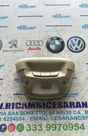 Plafoniera luce interna abitacolo Lancia Ypsilon ANNO:2011  CODICE:735340493