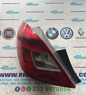 STOP FANALE POSTERIORE SINISTRO PER OPEL Corsa D CODICE:89392995 ANNO:06>