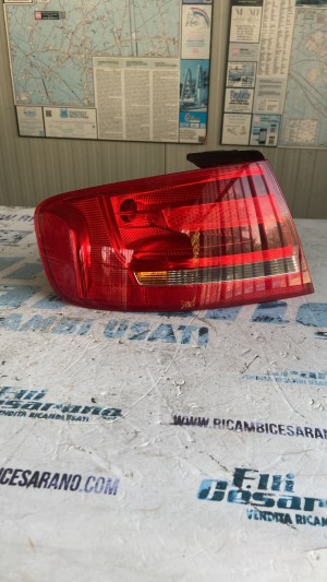 STOP LUCE POSTERIORE DESTRO  AUDI A4  ANNO:2007/2010 CODICE:009686