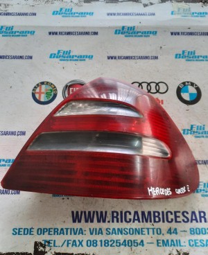 Stop Posteriore Dx Mercedes Benz Classe E220  2002/2008      440-1922R-UQ 